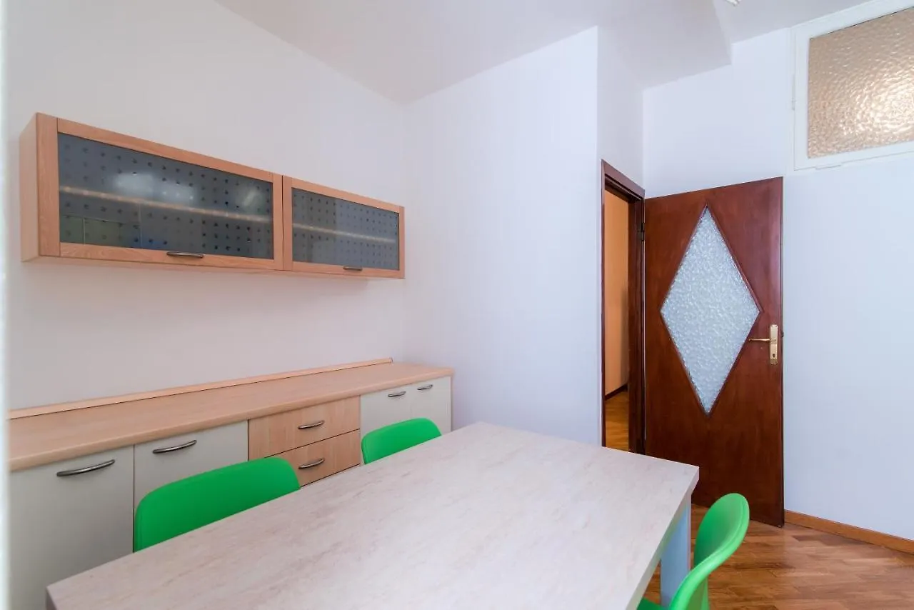 קומו Center Home - The House Of Travelers דירה