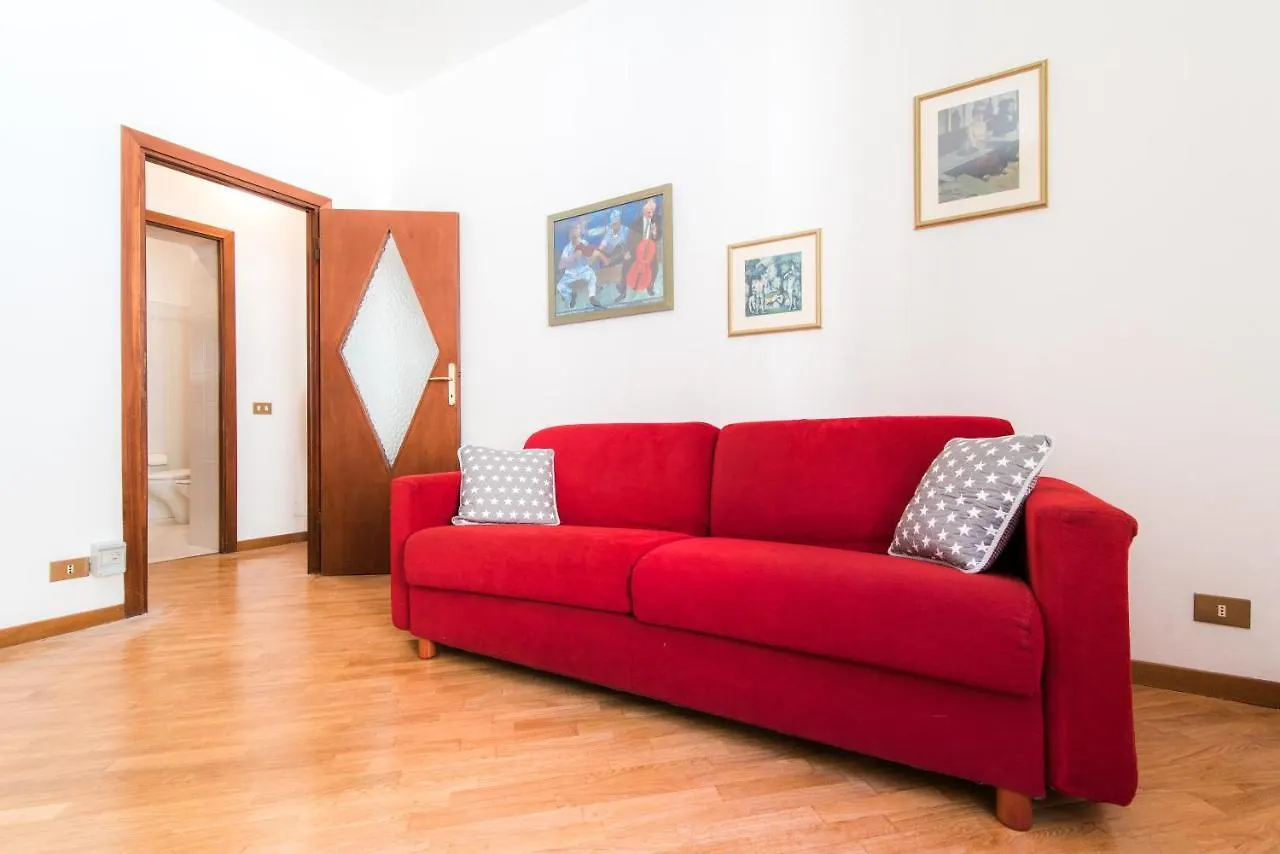 קומו Center Home - The House Of Travelers איטליה